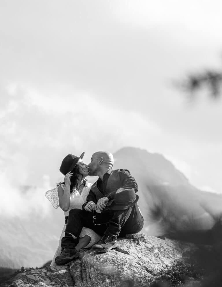 Romantic couple photos in the Swiss Alps mountains