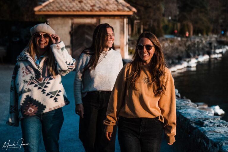 friends photoshoot Château de Chillon